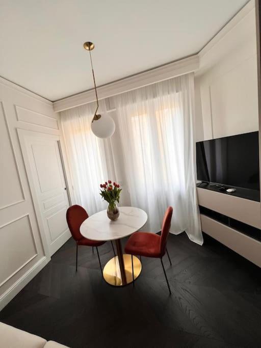 Elegante Appartamento In Zona Tortona-Solari Mediolan Zewnętrze zdjęcie
