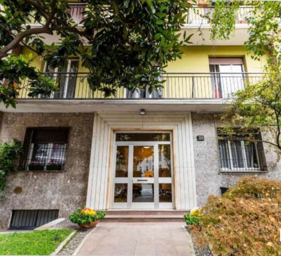 Elegante Appartamento In Zona Tortona-Solari Mediolan Zewnętrze zdjęcie