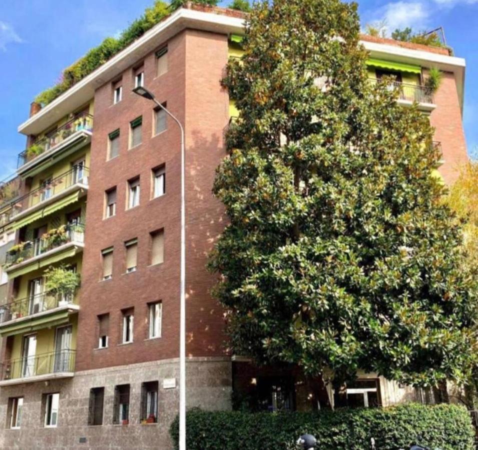 Elegante Appartamento In Zona Tortona-Solari Mediolan Zewnętrze zdjęcie